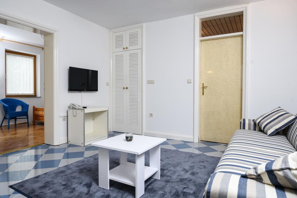 נייביצה Apartmani Alice מראה חיצוני תמונה